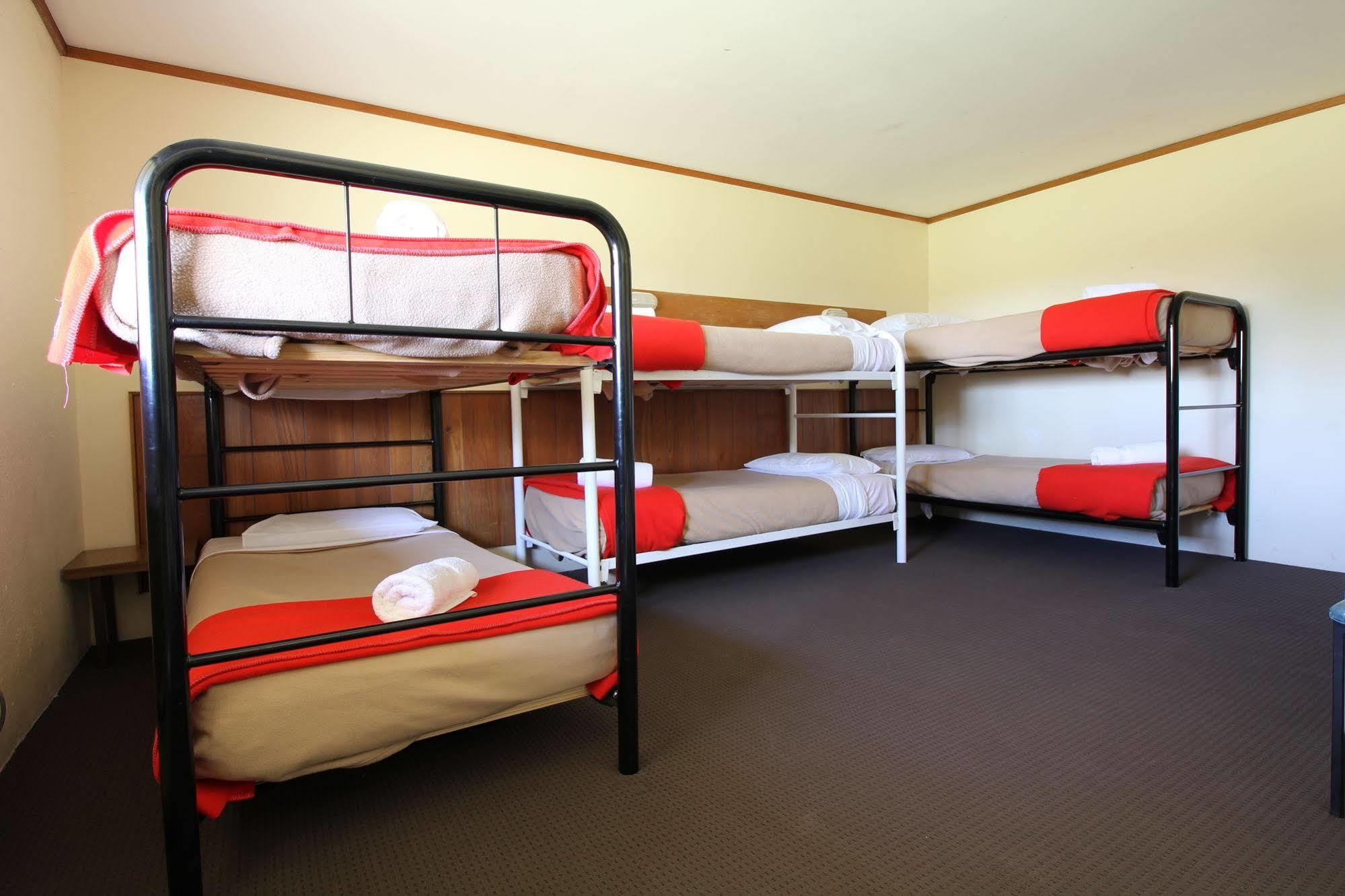 Snowy Mountains Resort And Function Centre Adaminaby Kültér fotó